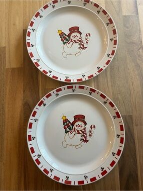 Vintage Atico Stoneware Peppermint Snowman 10" Plates- Set of Two